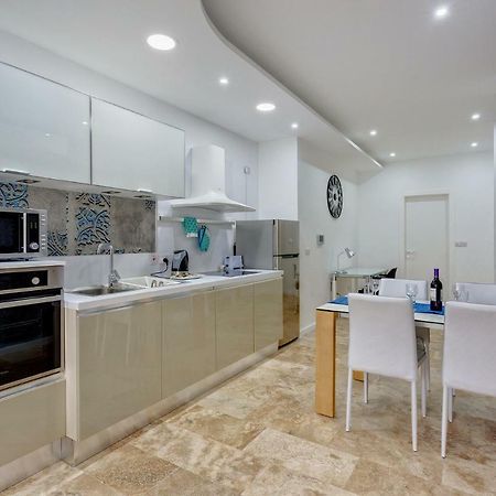Saint Julian's Modern 2 Bedroom Apartment In St Julians מראה חיצוני תמונה