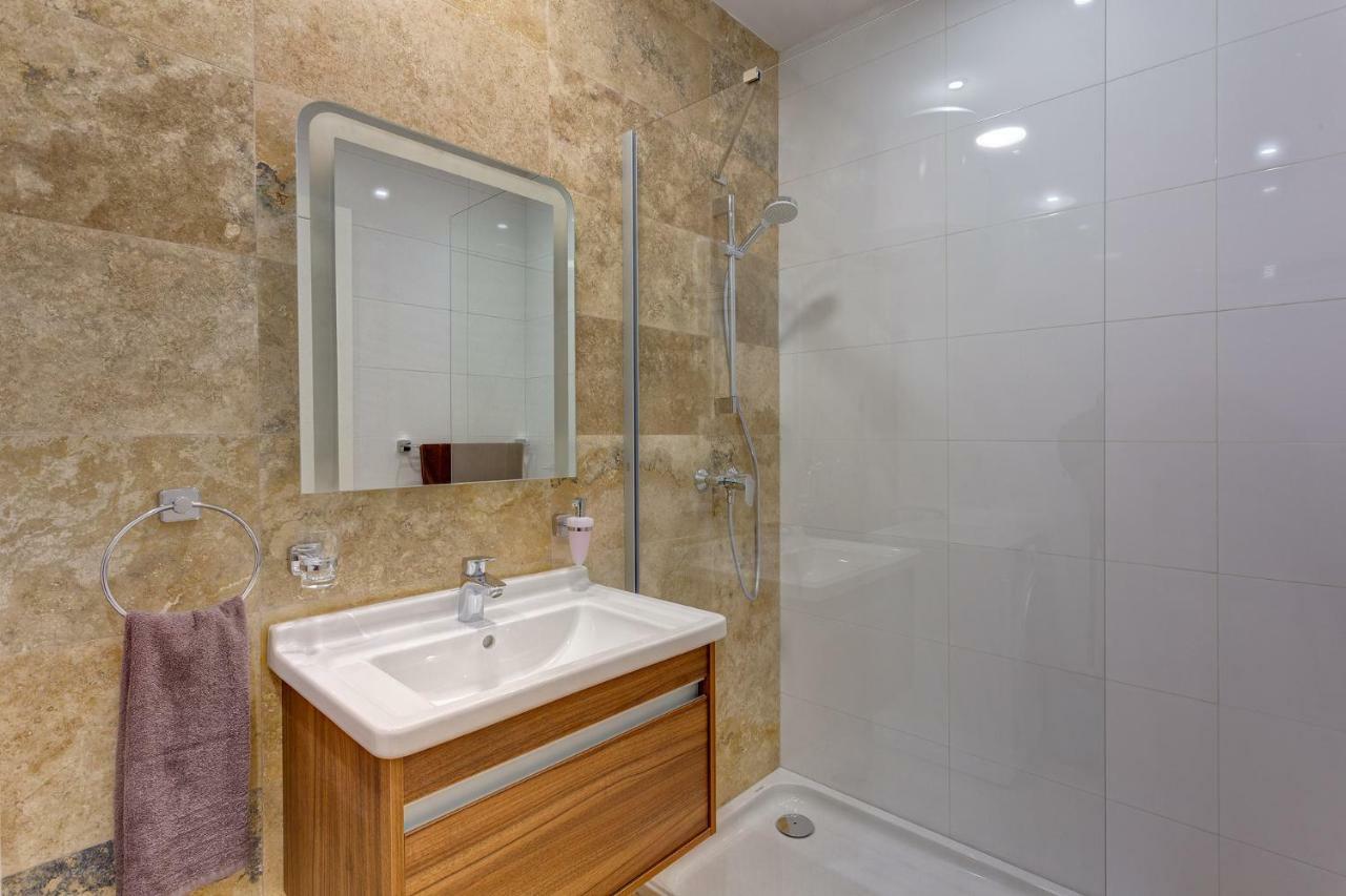 Saint Julian's Modern 2 Bedroom Apartment In St Julians מראה חיצוני תמונה